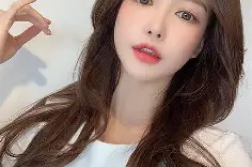 震惊！77岁向华强独家揭秘：藏了52年的李小龙死亡真相百亿家产传给孙子而非儿子