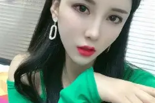 一天曝5大瓜！被抓进去、深夜泡酒吧、全身整容赵丽颖最意外